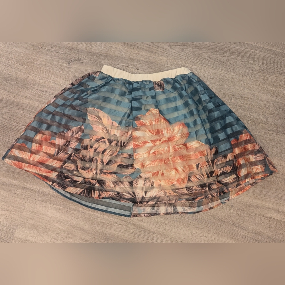Flared floral knee length skirt